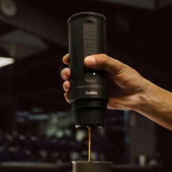 OutIn Nano 2 (Space grey) - cafeteira de viagem