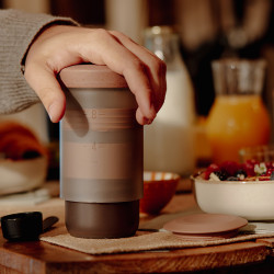 Wacaco Prestina (clay pink) – uma cafeteira portátil